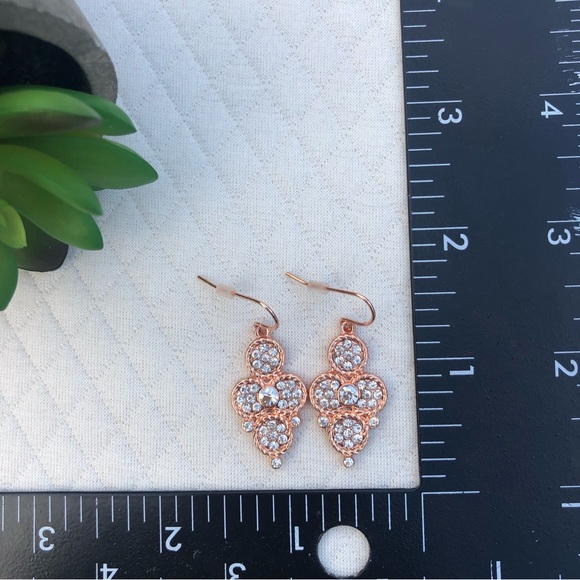 Beautiful vintage vibe flowery earrings ✨ - Picture 4 of 9